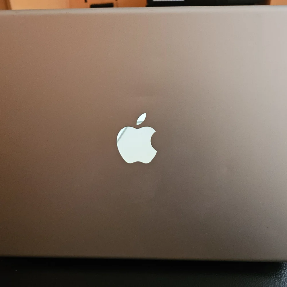 Apple MacBook Pro - Silver
